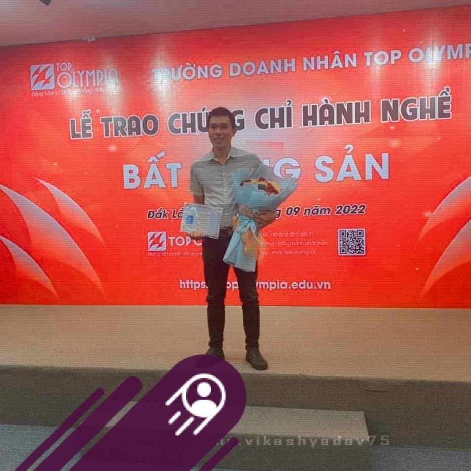 Khách hàng Anh Hùng